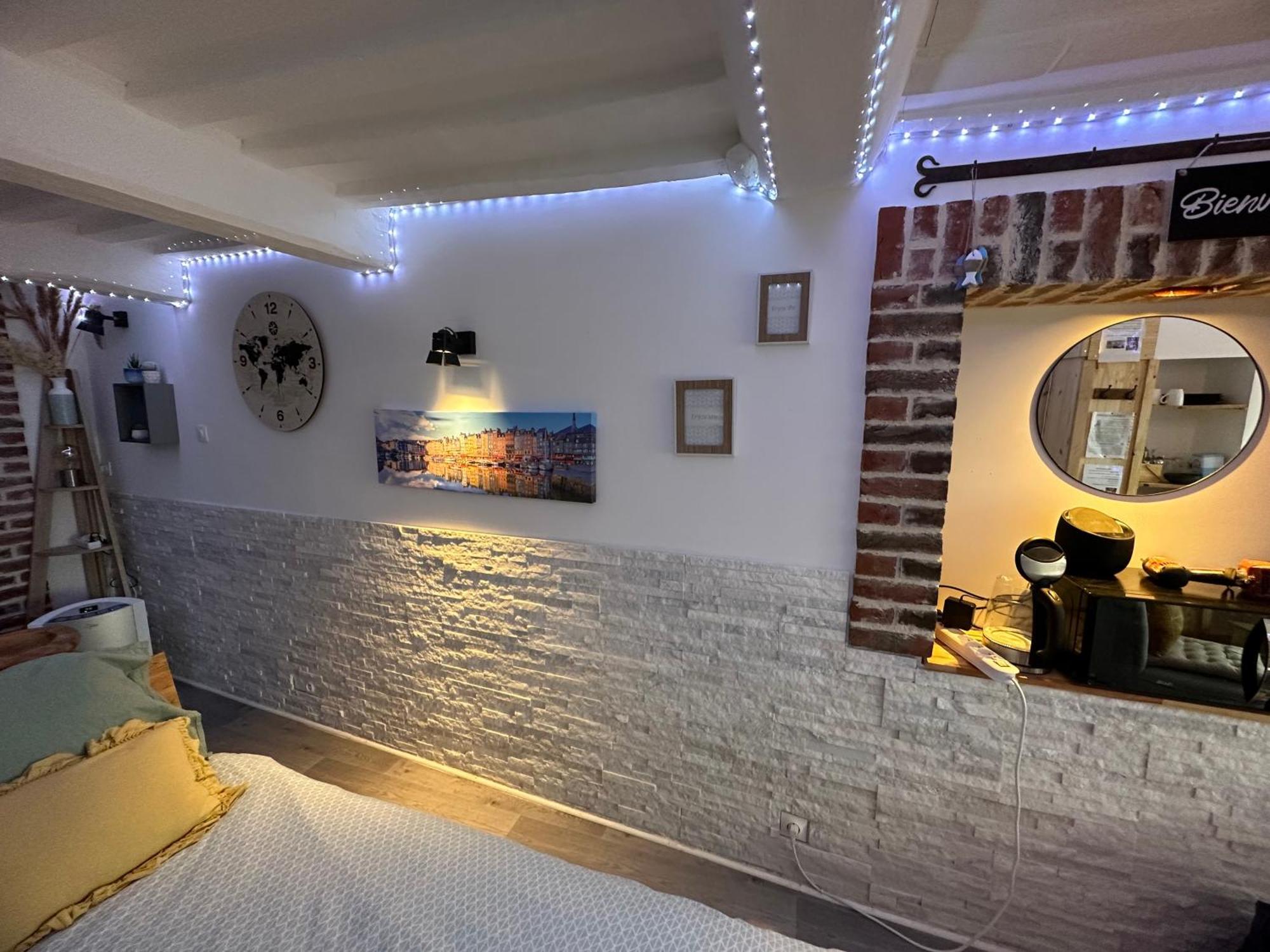 Le Ti Wi Studio En Plein Coeur Du Vieux Bassin Honfleur Luaran gambar